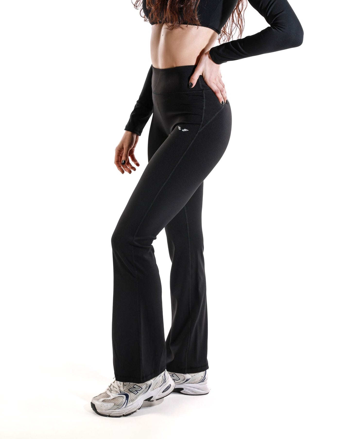 Wide-Leg Yoga Pants 01